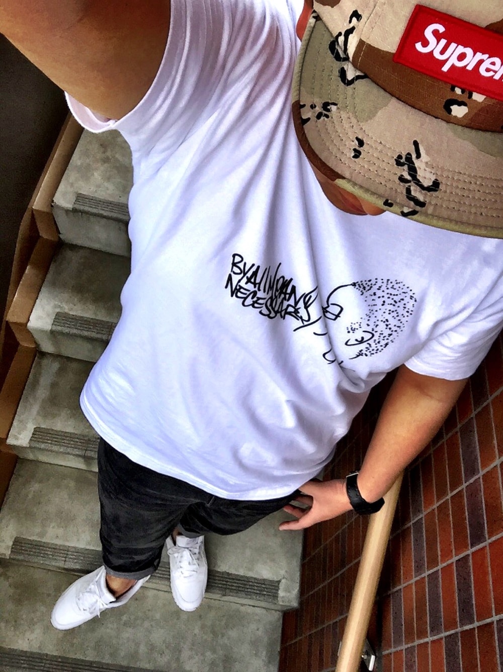 「supreme、イラストT、ハイテクスニーカー、G-SHOCK」｜「Supreme のSupreme Box Logo Desert Camo Camp Cap（キャップ、ブラウン系）」を使った、NurseManさん（メンズ・175cm）の春コーディネートの1枚目の写真