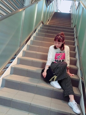 「adidas（アディダス）のadidas アディダス STAN SMITH スタンスミス M20325 R.WHITE/R.WHITE/NEW.NAVY(ホワイト×ネイビー）（スニーカー）」を使った、AZUMIさん（レディース・160cm）の春コーディネート