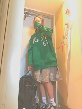「アイテム（ジャージ）」を使った、とりさん（レディース・165cm・10代）の春コーディネート