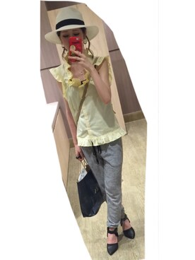 「PRADA（プラダ）のアイテム（Shoulderbag、ベージュ系）」を使った、anderさん（レディース・158cm）の夏コーディネート