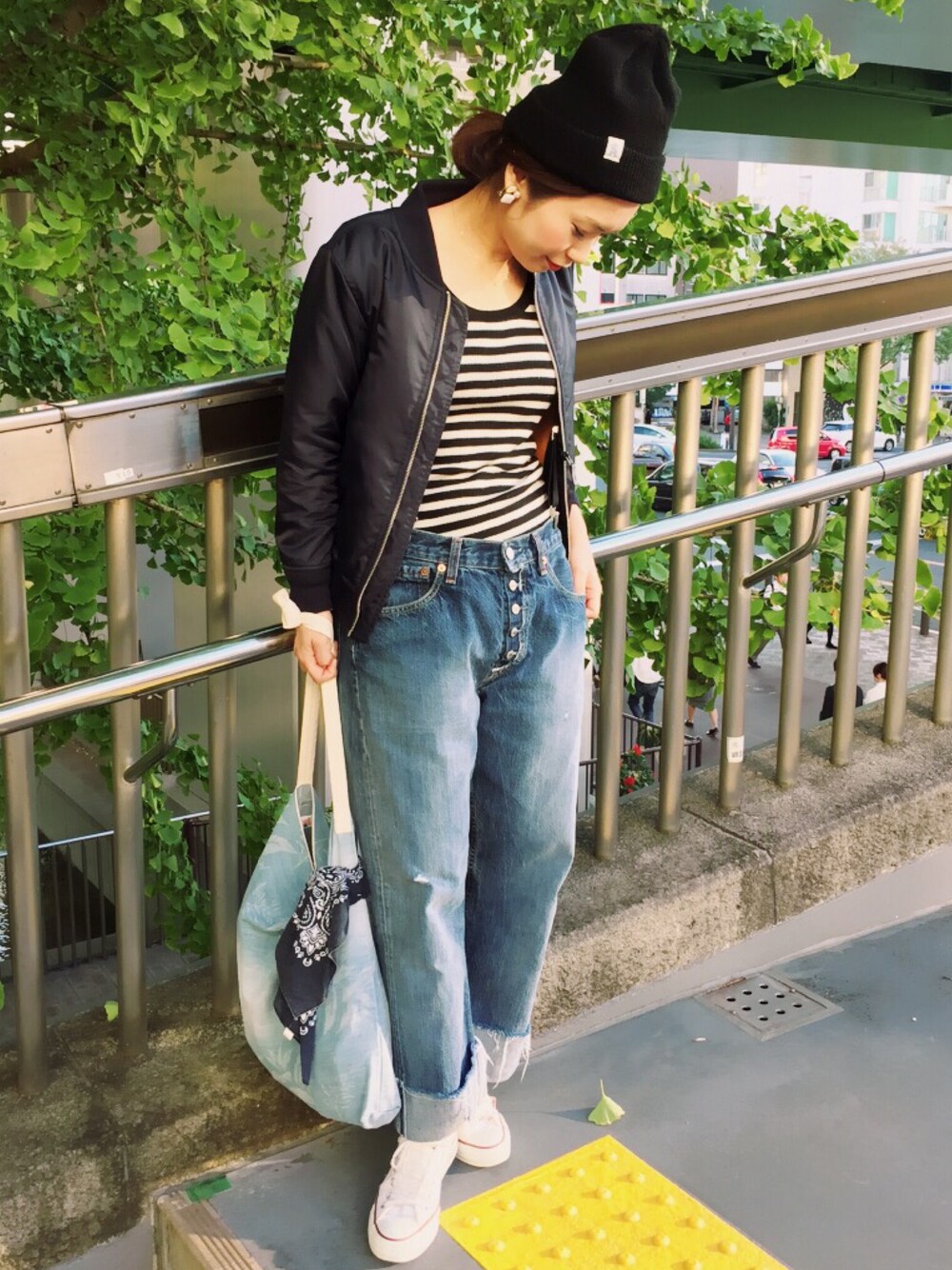 「チビーズ✳︎、服バカ、MA-1、秋のコーデ、カジュアル、コンバース、ボーダー、ワイドパンツ」｜「この帽子、何⁉️のアイテム（ハット、ブラック系）」を使った、kanaさん（レディース・154cm）の秋コーディネートの1枚目の写真