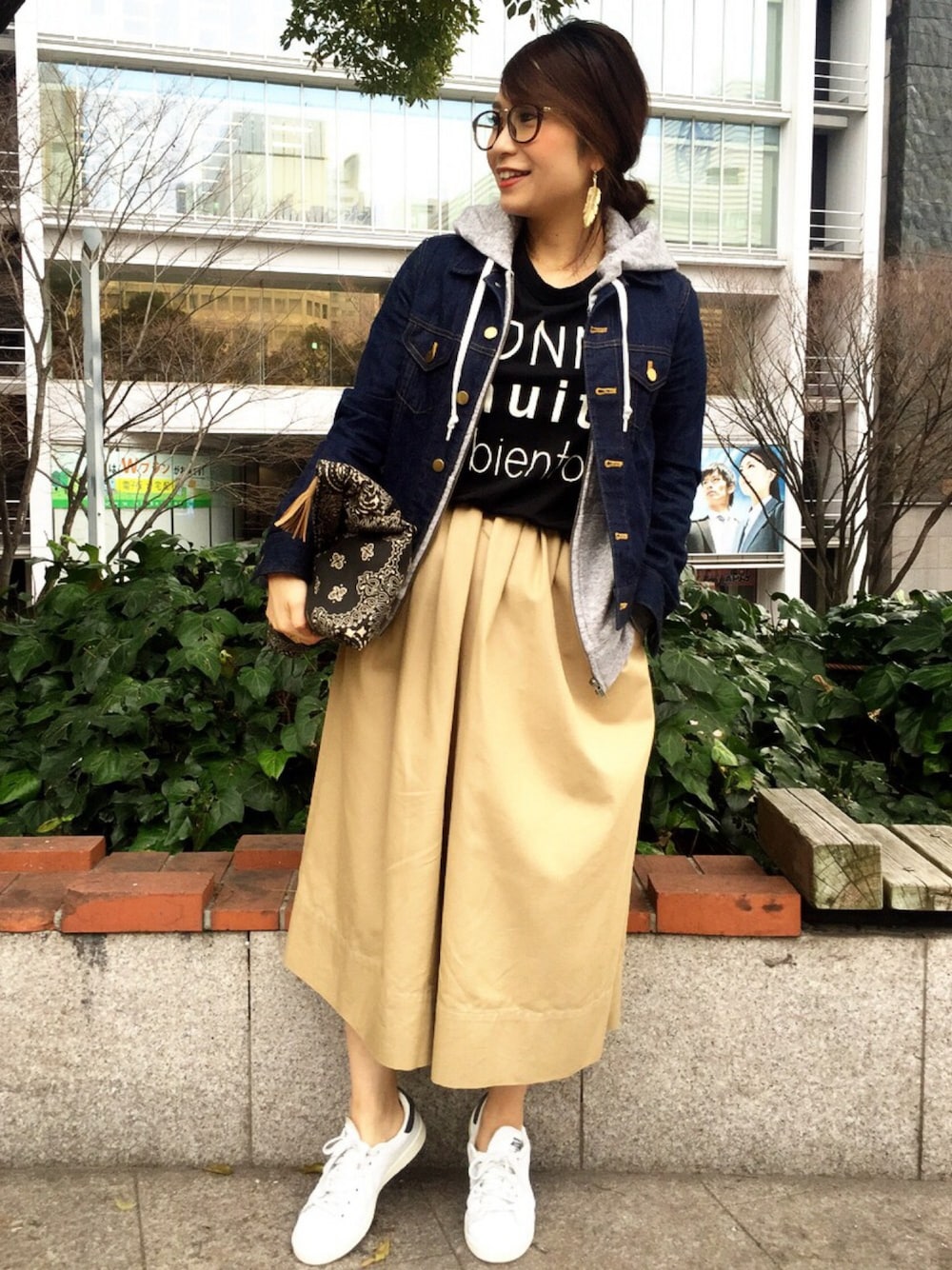 「シンプルコーデ、パンツスタイル、カジュアルコーデ、ドラフトIE、ドラフトBY、チビーズ✳︎、服バカ、Gジャン、ユニクロ、ワイドパンツ」｜「EDIT. FOR LULUの◆スタンダードGジャン（デニムジャケット、ブルー系）」を使った、kanaさん（レディース・154cm）の春コーディネートの1枚目の写真