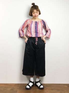 「INNOCENT BLUE（イノセントブルー）のアイテム（パンツ）」を使った、チョコビさん（レディース・154cm）の春コーディネート
