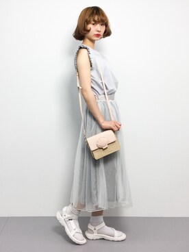 「オールグレー」｜「アイテム（スカート）」を使った、チョコビさん（レディース・154cm）の春コーディネート