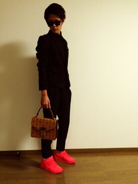 「MCM（エムシーエム）のアイテム（バッグ、ブラウン系）」を使った、Rさん（メンズ）の秋コーディネート