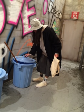 「プルオーバーパーカー」｜「アイテム（チェスターコート）」を使った、egさん（メンズ・178cm）の冬コーディネート