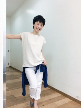 「UNIQLO（ユニクロ）のアイテム（T Shirts、ベージュ系）」を使った、てらりんさん（レディース・155cm）の春コーディネート