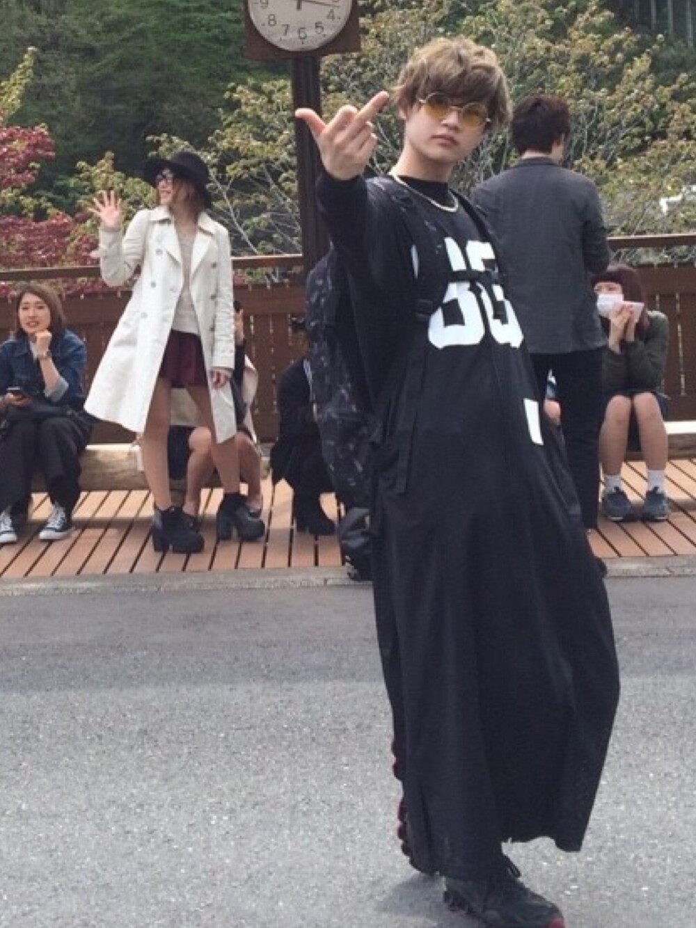 「PHENOMENONのアイテム（その他アウター、ブラック系）」を使った、まさおさん（メンズ・174cm）の春コーディネートの1枚目の写真
