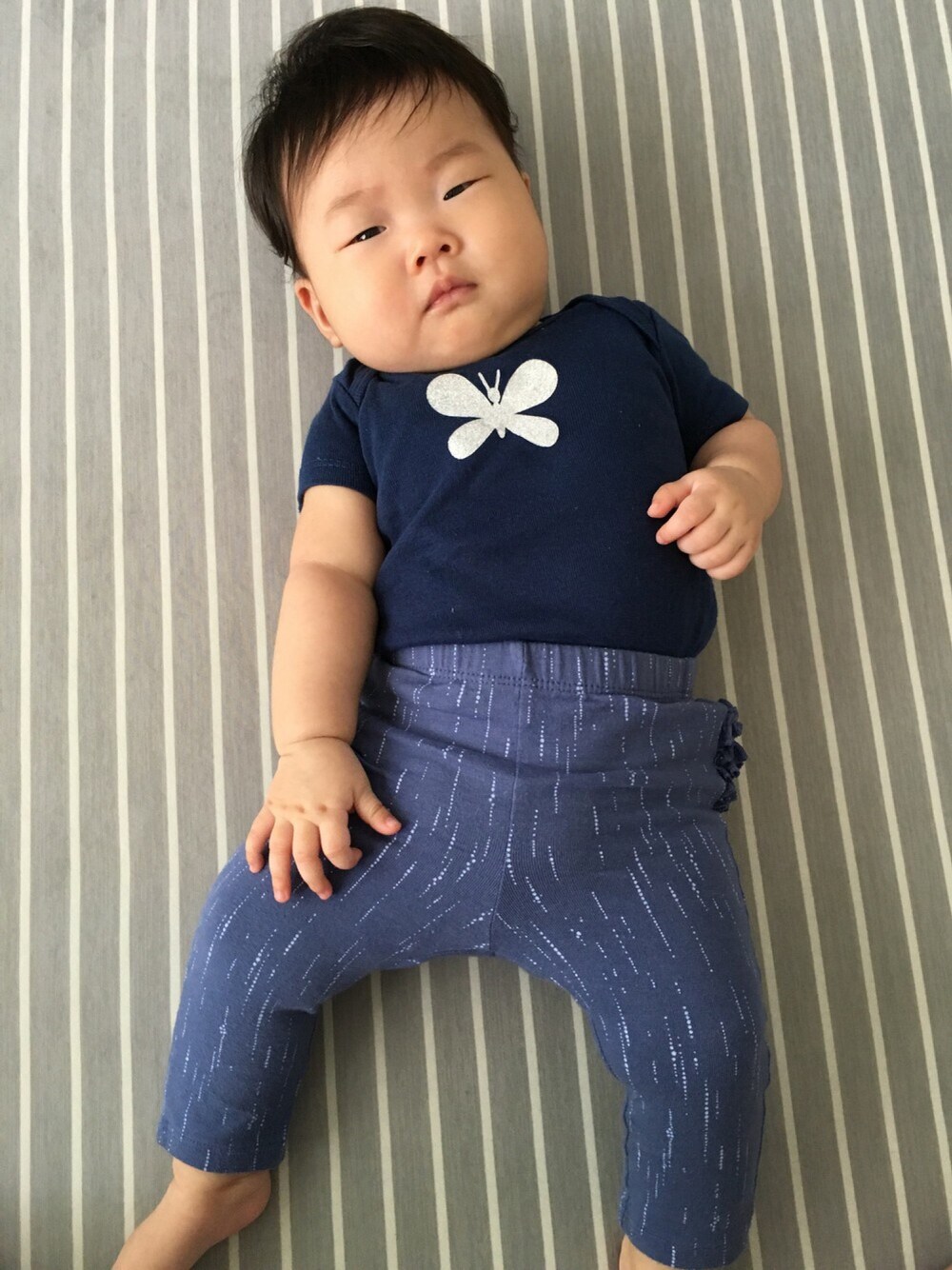 ブルー系のママ&ベビー、ブルー系のママ&ベビー、その他のママ&ベビーを着用したキッズの夏コーディネートの1枚目の写真