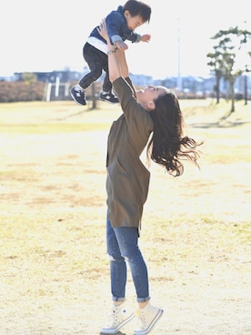 「ZARA（ザラ）のアイテム（シャツ/ブラウス、ベージュ系）」を使った、Mami Watanabeさん（レディース）の冬コーディネート