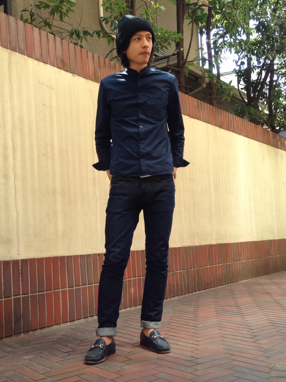 「A.P.C、ローファー、ACNE、ユナイテッドアローズ」｜「A.P.C.のアイテム（シャツ/ブラウス、ブルー系）」を使った、t.kasugayaさん（メンズ・182cm）の春コーディネートの1枚目の写真