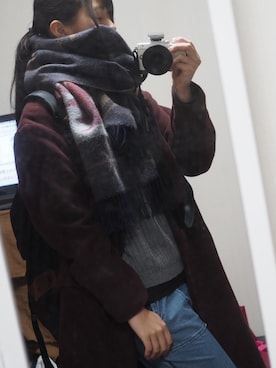 「EMODA（エモダ）のアイテム（ストール/ショール）」を使った、芙美香さん（レディース・160cm）の冬コーディネート