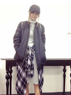 「FIG&VIPER（フィグアンドバイパー）のアイテム（キャップ）」を使った、後藤麻美さん（レディース・159cm）の秋コーディネート