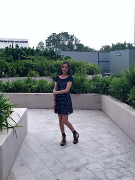 「Abercrombie&Fitch（アバークロンビーアンドフィッチ）のアイテム（ドレス）」を使った、Jessica Olive Wongさん（レディース・160cm）の春コーディネート