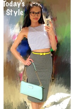 「Abercrombie&Fitch（アバークロンビーアンドフィッチ）のアイテム（その他トップス）」を使った、Jessica Olive Wongさん（レディース・160cm）の春コーディネート