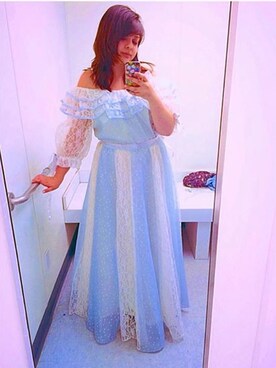 Elizabeth Bledsoeさんのコーディネート