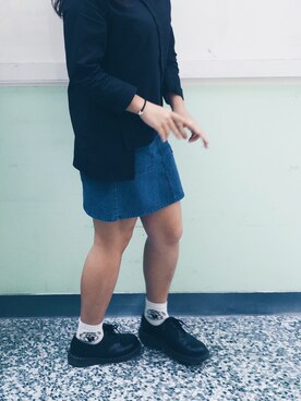 「Dr. Martens（ドクターマーチン）のアイテム（シューズ、ブラック系）」を使った、Annie Yoan Chenさん（レディース）の秋コーディネート