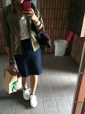 「アイテム（メッセンジャーバッグ、レッド系）」を使った、zzzh15さん（レディース・157cm）の秋コーディネート