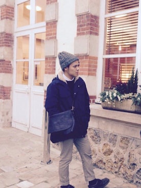 「アイテム（マウンテンパーカー、ブルー系）」を使った、せいやさん（メンズ・172cm）の秋コーディネート