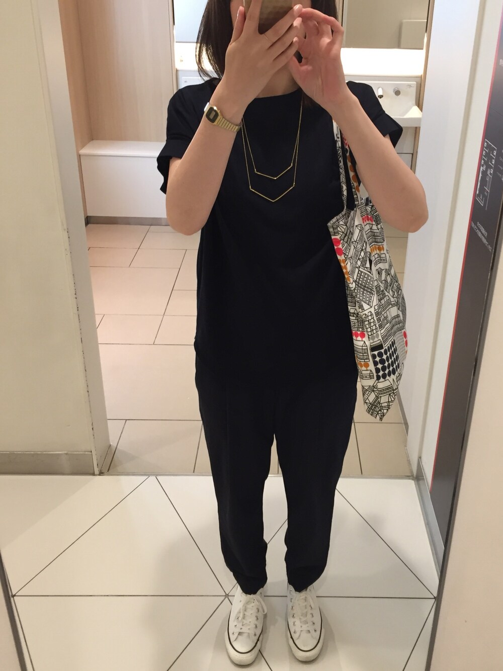 「そらまち、大人カジュアル、紺色コーデ、魔女宅」｜「GLOBAL WORKのアイテム（Tシャツ/カットソー、ブルー系）」を使った、kyon2さん（レディース・170cm）の夏コーディネートの1枚目の写真