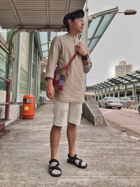 「PULL&BEAR（プルアンドベア）のアイテム（シャツ/ブラウス）」を使った、KentonKamさん（メンズ・170cm）の冬コーディネート