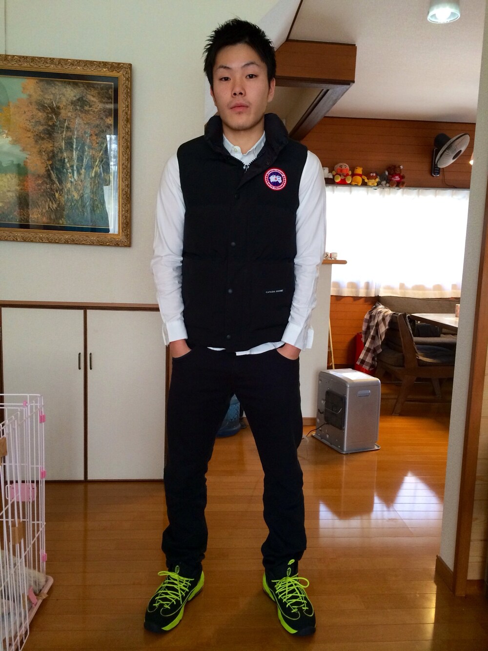 「NIKE、CANADA GOOSE」｜「EDIFICEの◇CANADA GOOSEカナダグース FREESTYLE VEST（ダウンベスト、ブラック系）」を使った、シバケンさん（メンズ・169cm）の冬コーディネートの1枚目の写真