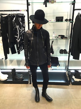 「DSQUARED2（ディースクエアード）のアイテム（その他パンツ）」を使った、Junya  Awajiさん（メンズ・184cm）の夏コーディネート