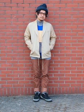 「グレーのタートルネック」｜TOMOYAさん（メンズ・180cm）の春コーディネート
