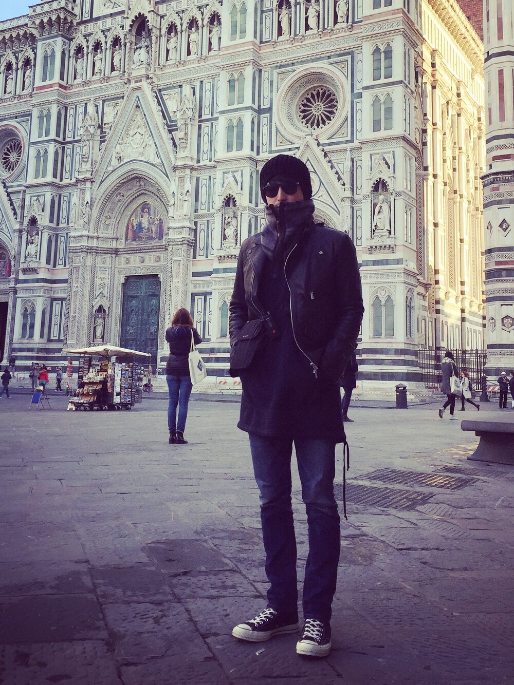 「nonnative、ITALY」｜「nonnativeのアイテム（ライダースジャケット、ブラック系）」を使った、彭博劭さん（メンズ・175cm）の冬コーディネートの1枚目の写真