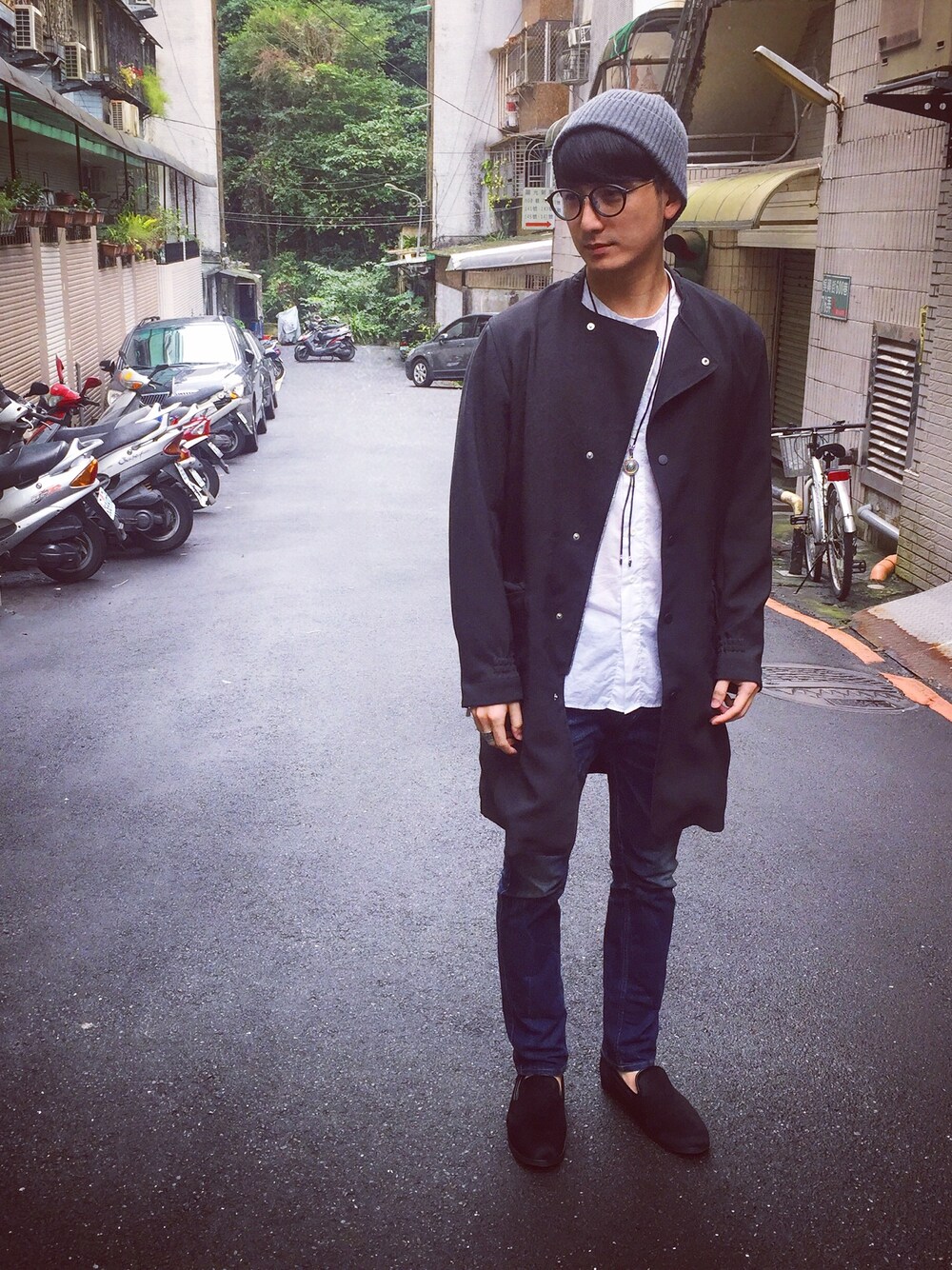 「nonnative、regal、THOMBROWNE、Taiwan、TAIPEI」｜「nonnativeのアイテム（ジャケット/アウター、ブラック系）」を使った、彭博劭さん（メンズ・175cm）の冬コーディネートの1枚目の写真