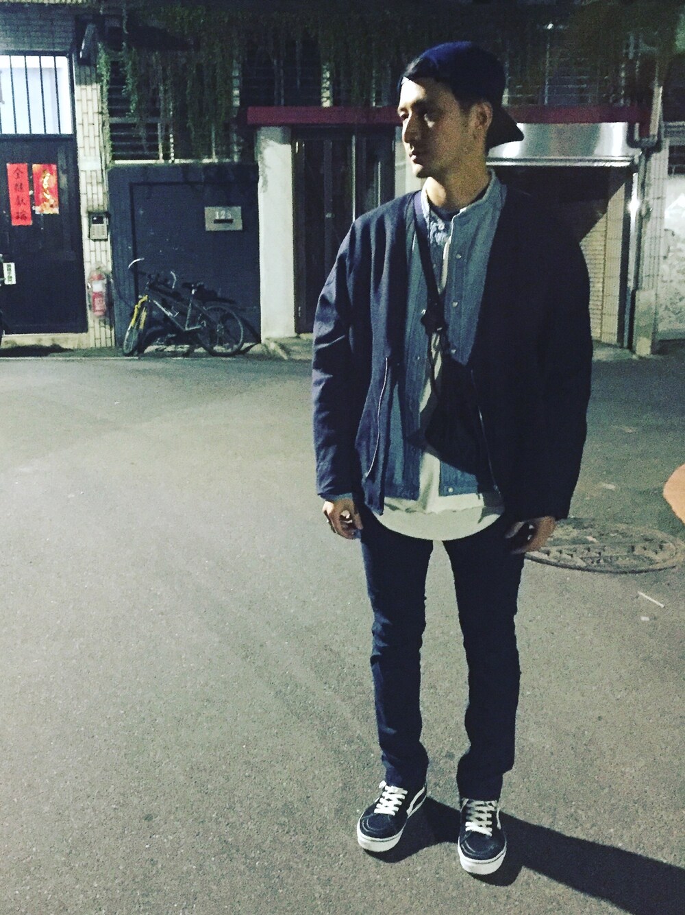「nonnative、SOPHNET.、navy、Taiwan、TAIPEI」｜「nonnativeのアイテム（ジャケット/アウター、ブルー系）」を使った、彭博劭さん（メンズ・175cm）の春コーディネートの1枚目の写真