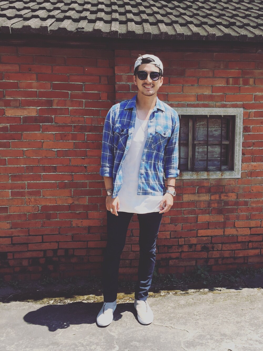 「夏コーデ、check、check shirt、nonnative、blue、navy、Taiwan、Taichung」｜「nonnativeのアイテム（シャツ/ブラウス、ブルー系）」を使った、彭博劭さん（メンズ・175cm）の夏コーディネートの1枚目の写真