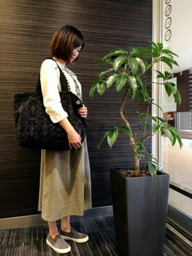 「ROOTOTE（ルートート）のアイテム（バッグ）」を使った、ROOTOTE  STAFFさん（レディース・160cm）の秋コーディネート