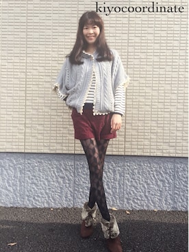 「アイテム（ポンチョ）」を使った、北澤 希世子さん（レディース・165cm・20代）の秋コーディネート
