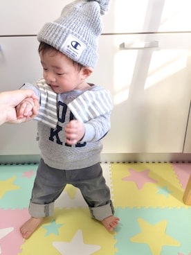 「オールグレー」｜「アイテム（デニムパンツ）」を使った、Ｋ×Ｓ˙ᵕ˙♡さん（キッズ・70cm）の冬コーディネート