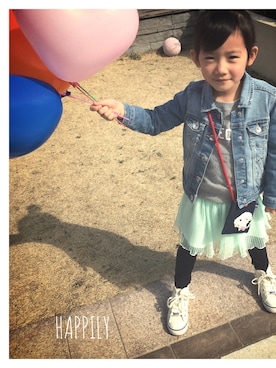 「Lee（リー）のアイテム（シューズ）」を使った、happilyさん（キッズ・110cm）の春コーディネート