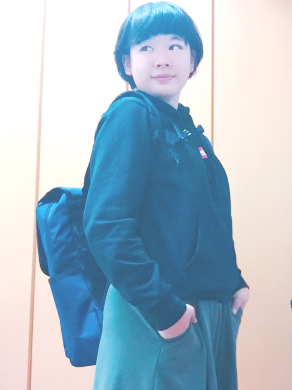 「休日スタイル、受験生、勉強、オシャレ好き」｜「SPINNSのアイテム（パーカー、ブラック系）」を使った、さーよさん（レディース・157cm）の秋コーディネートの1枚目の写真