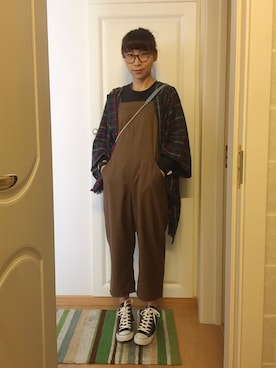 「仕事着」｜「アイテム（サロペット/オーバーオール）」を使った、Lindsayさん（レディース・163cm）の春コーディネート