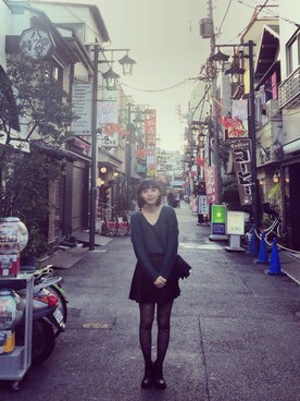 「MONKI（モンキ）のアイテム（クラッチバッグ）」を使った、kiwiさん（レディース・162cm）の秋コーディネート