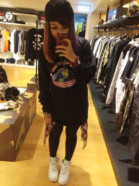 「CHROME HEARTS（クロムハーツ）のアイテム（タイツ/ストッキング）」を使った、珊珊💖さん（レディース・154cm）の秋コーディネート