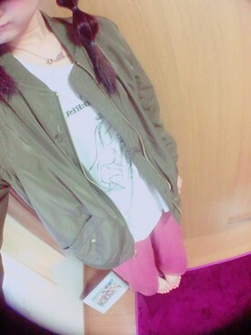 「しまむら（シマムラ）のアイテム（Tシャツ/カットソー、ホワイト系）」を使った、haruさん（レディース・167cm）の春コーディネート