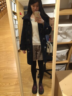 「AG by aquagirl（エージーバイアクアガール）のアイテム（ニット/セーター、ホワイト系）」を使った、闵大雯さんの冬コーディネート