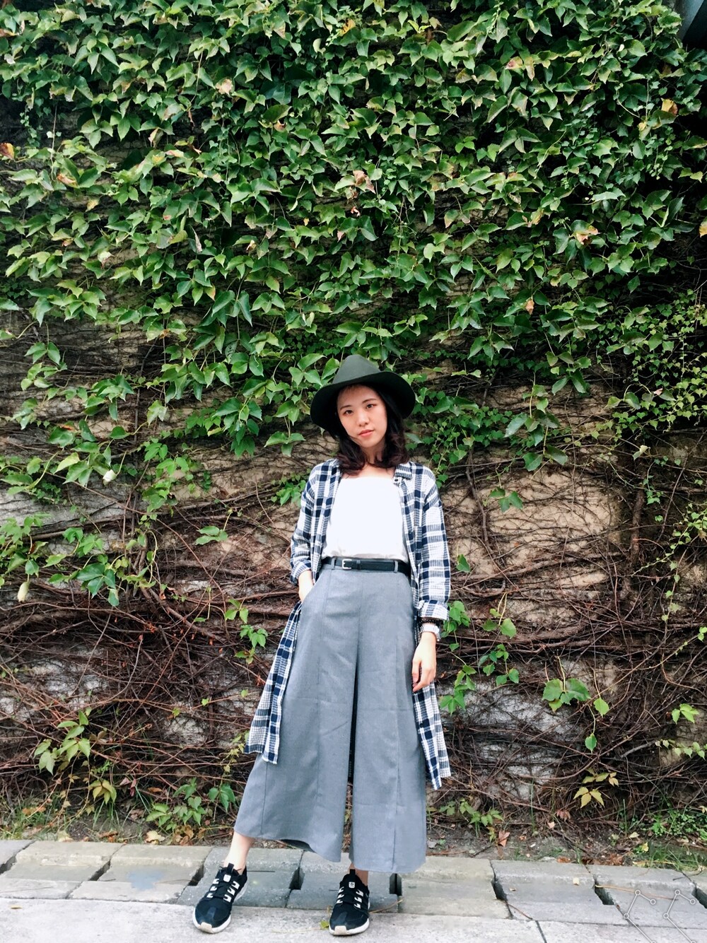 「TAIPEI、autumn、hangout」｜「GUのアイテム（ハット、グリーン系）」を使った、蓁蓁さん（レディース・160cm）の秋コーディネートの1枚目の写真