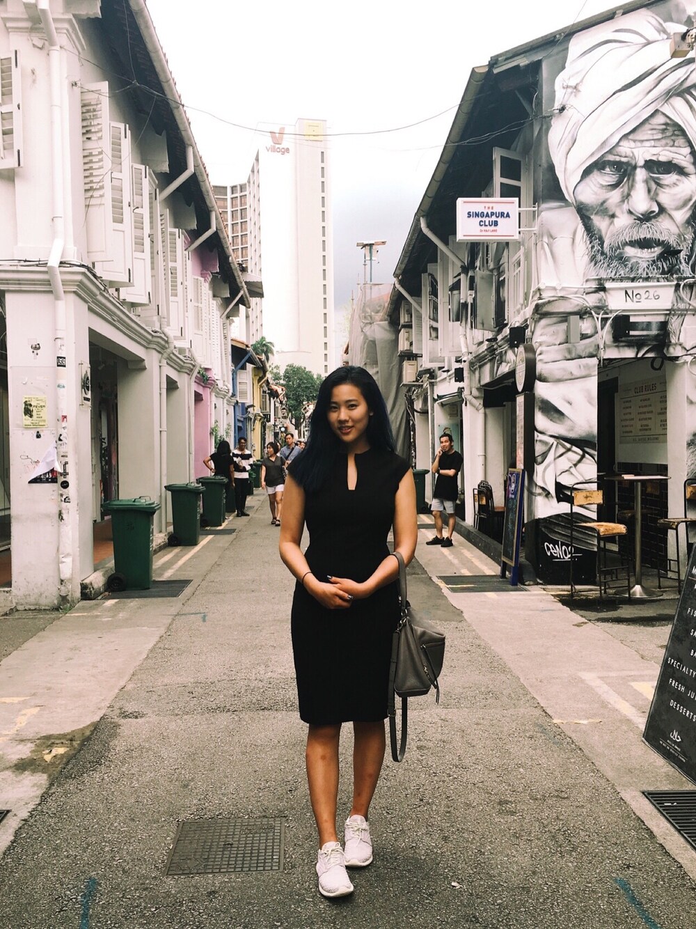 「ootd、outfit、summer、business casual、meetings、business、streetfashion、streetstyle」｜「ZARAのアイテム（ドレス、ブラック系）」を使った、Chantal Wongさん（レディース・168cm）の夏コーディネートの1枚目の写真