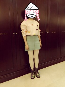 「アイテム（ブーツ、シルバー系）」を使った、yeloさん（レディース・163cm）の秋コーディネート