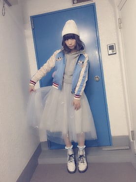 「Another Edition（アナザーエディション）のアイテム（スタジャン）」を使った、山内あいな(Silent Siren)さん（レディース・156cm）の春コーディネート