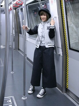 「MONKI（モンキ）のアイテム（ソックス/靴下）」を使った、Sandy_Yauさん（レディース・157cm）の秋コーディネート