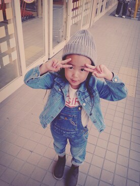 「サイドゴアブーツ」｜「アイテム（サロペット/オーバーオール）」を使った、Nai.85さん（キッズ・100cm）の秋コーディネート