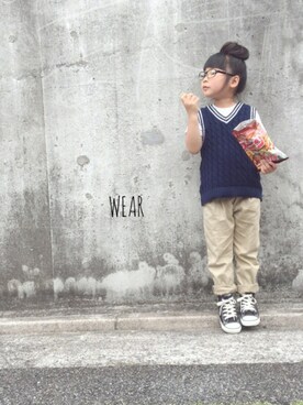 「ベスト×Tシャツ」｜「アイテム（その他）」を使った、たからものさん（キッズ・120cm）の春コーディネート