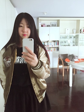 「VANQUISH（ヴァンキッシュ）のアイテム（その他アウター）」を使った、naomiさん（レディース・157cm）の秋コーディネート